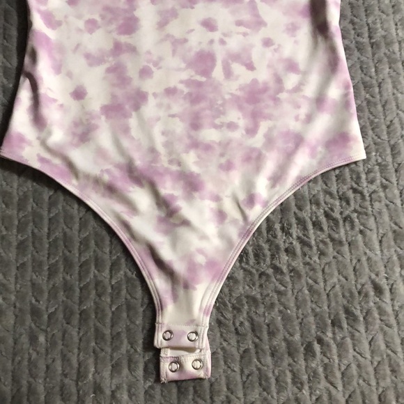 Express Purple tie dyed bodysuit - Picture 3 of 6